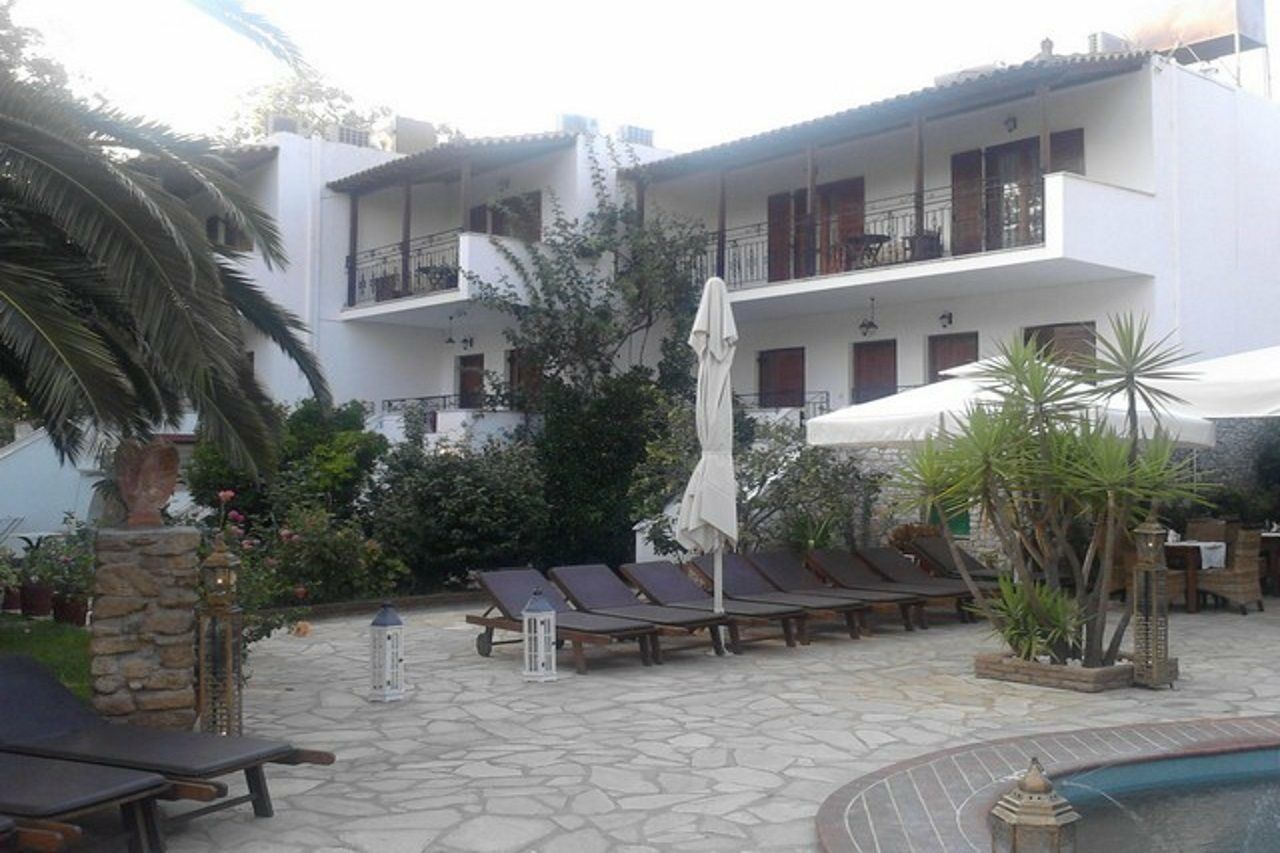 Green Park Platanias  Exteriör bild
